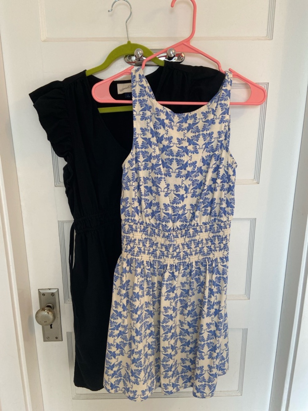 Bundle of Universal Threads dresses size small
